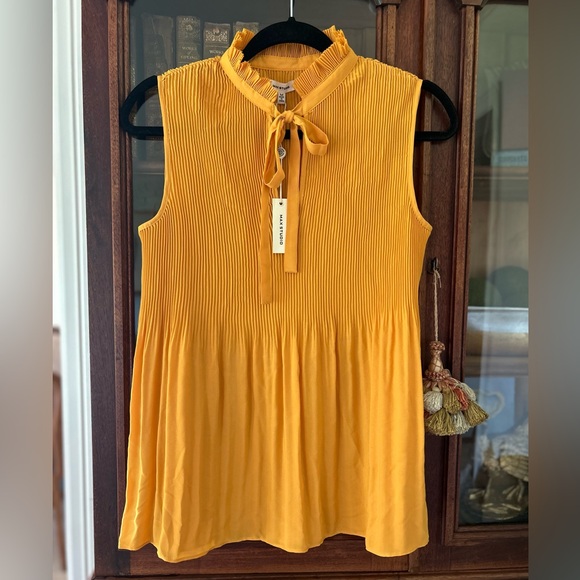 Max Studio Tops - Max Studio Mustard Yellow Sleeveless Blouse NWT Sz M